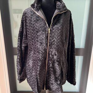 Zip up jacket in black textured velour XXL